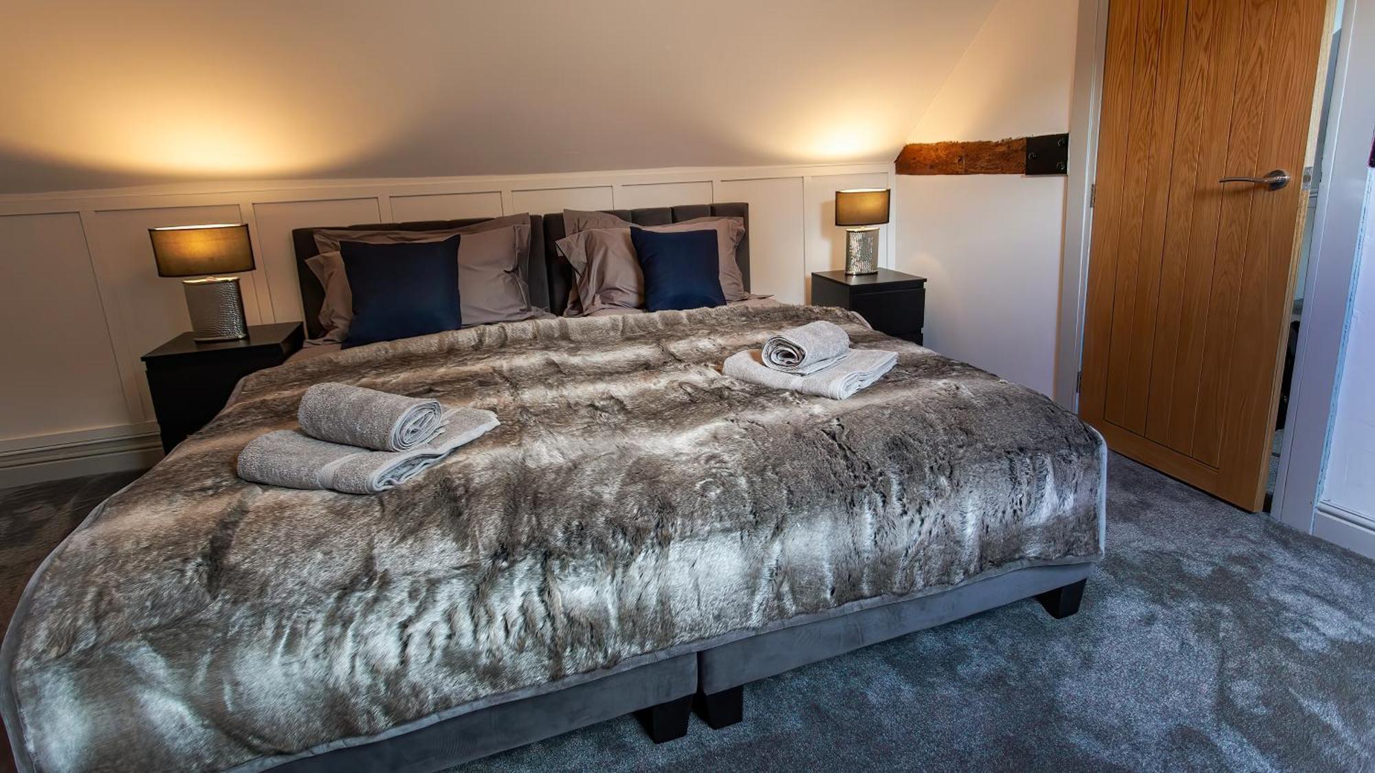 Stunning Ashbourne Town Centre Near Alton Towers Peak District Dovedale