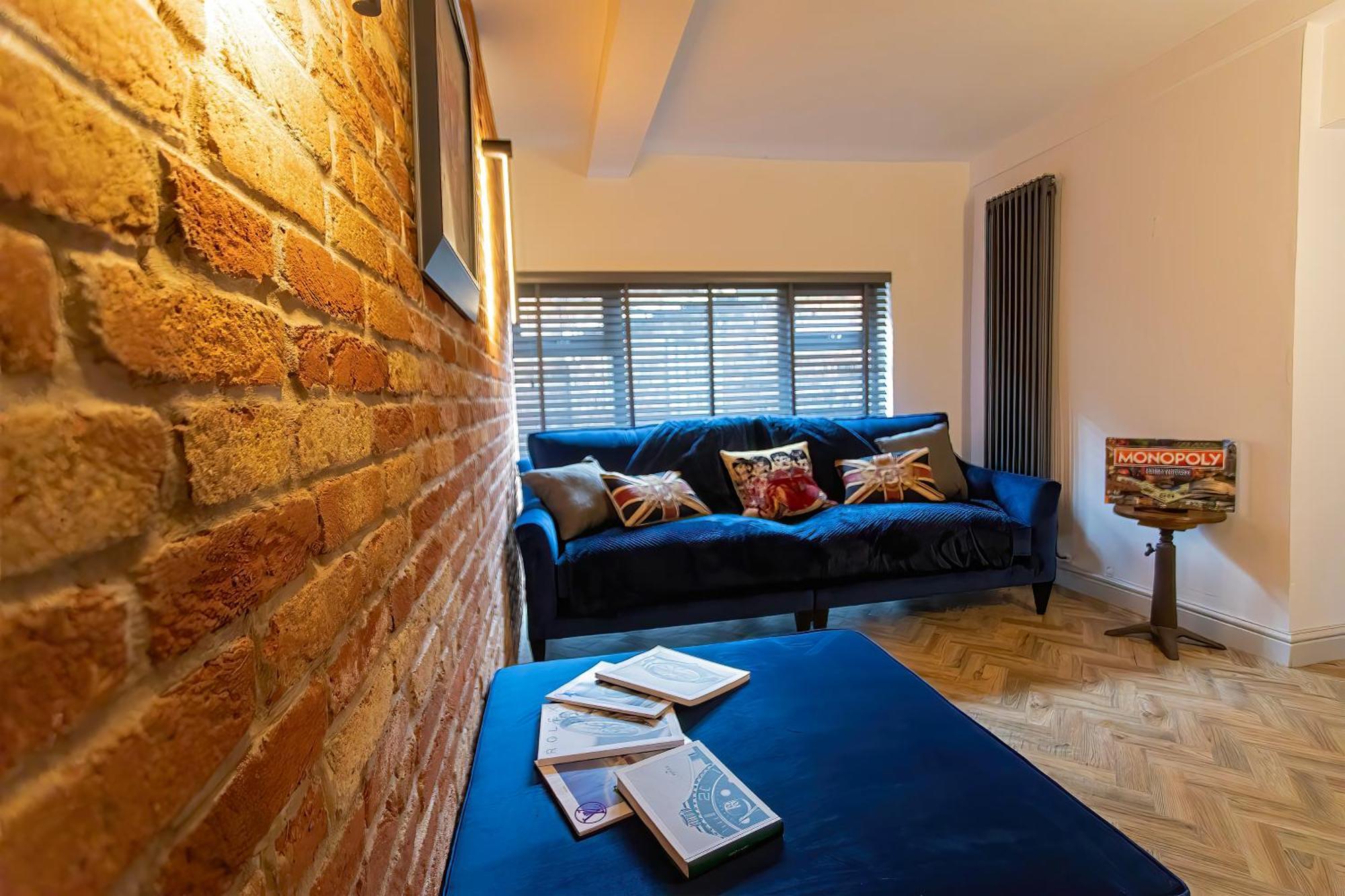 Stunning Ashbourne Town Centre Near Alton Towers Peak District Dovedale Holiday home *